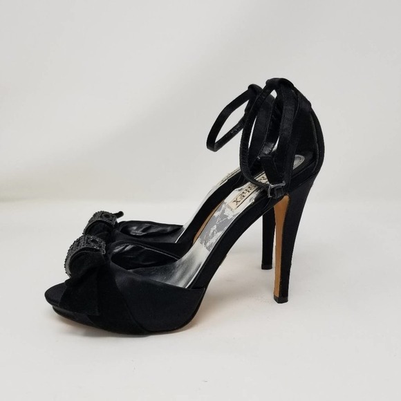 Badgley Mischka Satin Rhinestone Bow Peep Toe Ankle Strap Heel Pump Black Size 8 - Picture 3 of 8